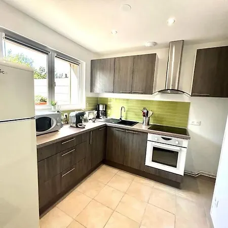 Martin Avec Cour Cambrai